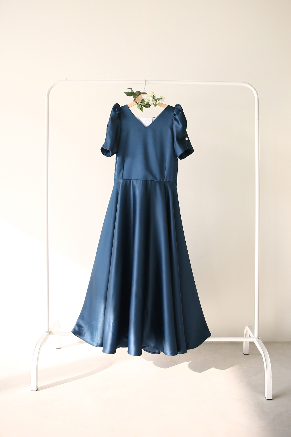 긴 드레스 네이비블루 색상 이미지-S1L59